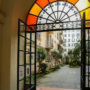 https://lydka-domus.it-romehotels.com